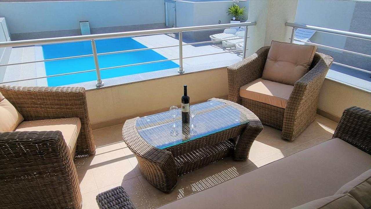Apartments Le Mare - Pool, Sandstrand, Meerblick, W-Lan, Grill Privlaka  Extérieur photo