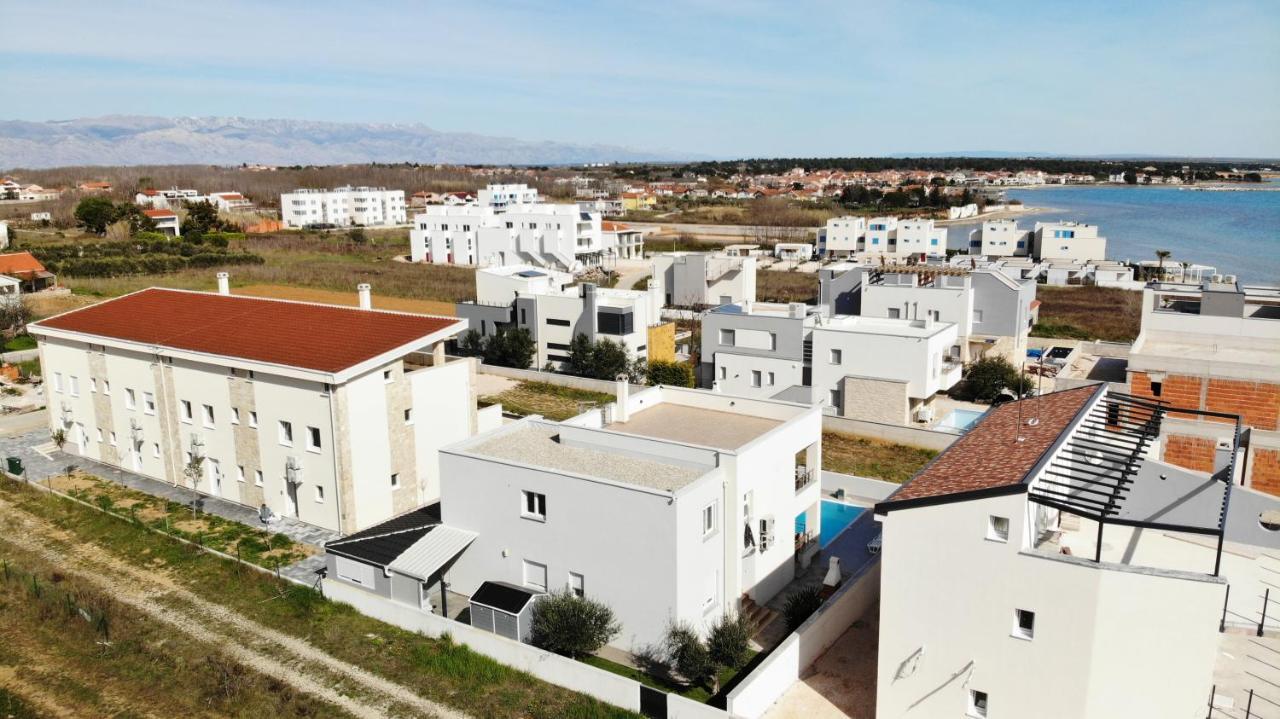Apartments Le Mare - Pool, Sandstrand, Meerblick, W-Lan, Grill Privlaka  Extérieur photo